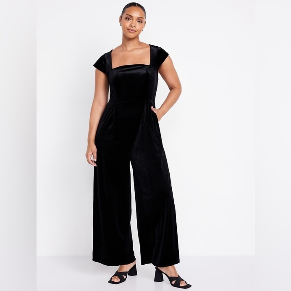 Old Navy Black Velvet Square-Neck Jumpsuit with Short Sleeves